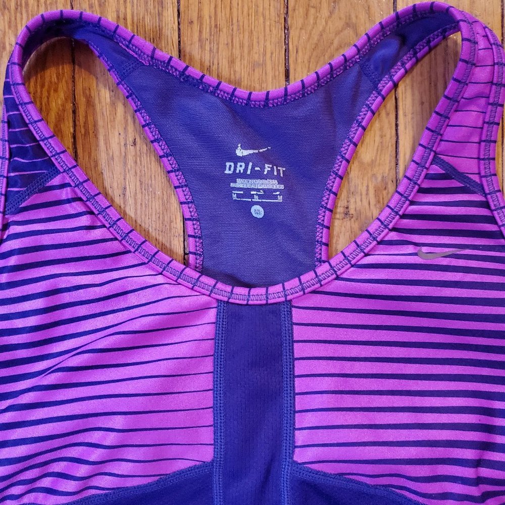 Nike Dri-Fit Tank With Built-in Bra - M - Picture 2 of 4